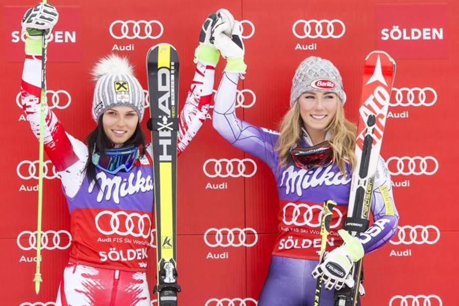 Anna Fenninger, a sinistra, ha 25 anni. Mikaela Shiffrin, 19, specialista dello slalom,  alla prima vittoria della carriera in un gigante di Coppa del Mondo (Epa)